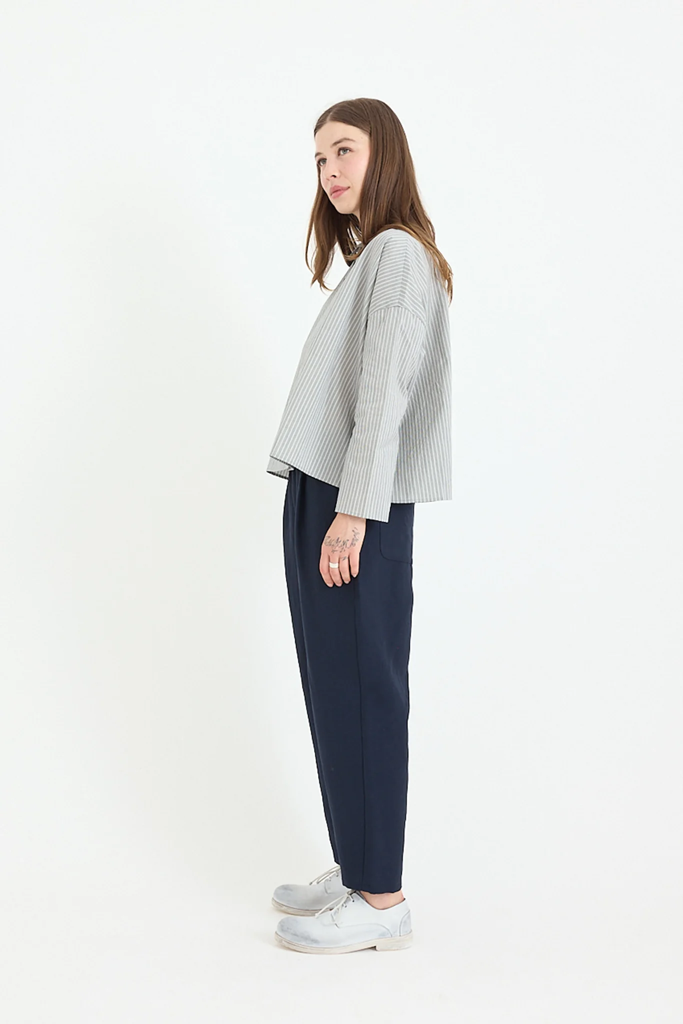 Apuntob - P1002/TS840 - Linen Trousers - Image 3