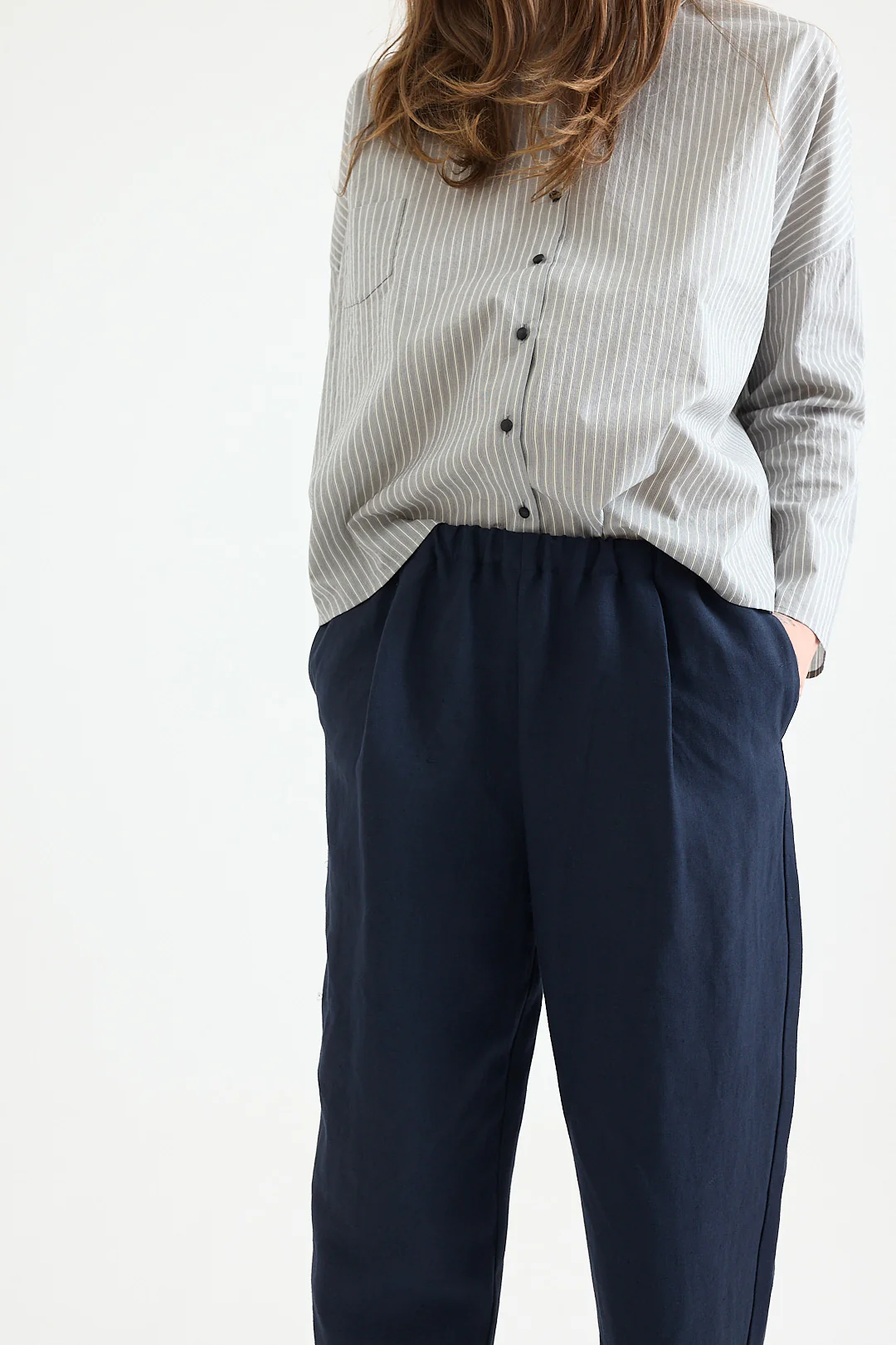 Apuntob - P1002/TS840 - Linen Trousers - Image 4