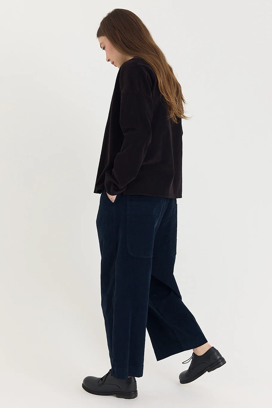 Album di Famiglia - Wide & Short Trousers in Velvet - Image 10