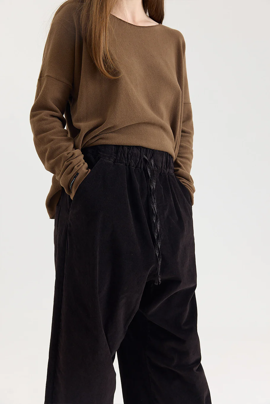 Album di Famiglia - Wide & Short Trousers in Velvet - Image 6