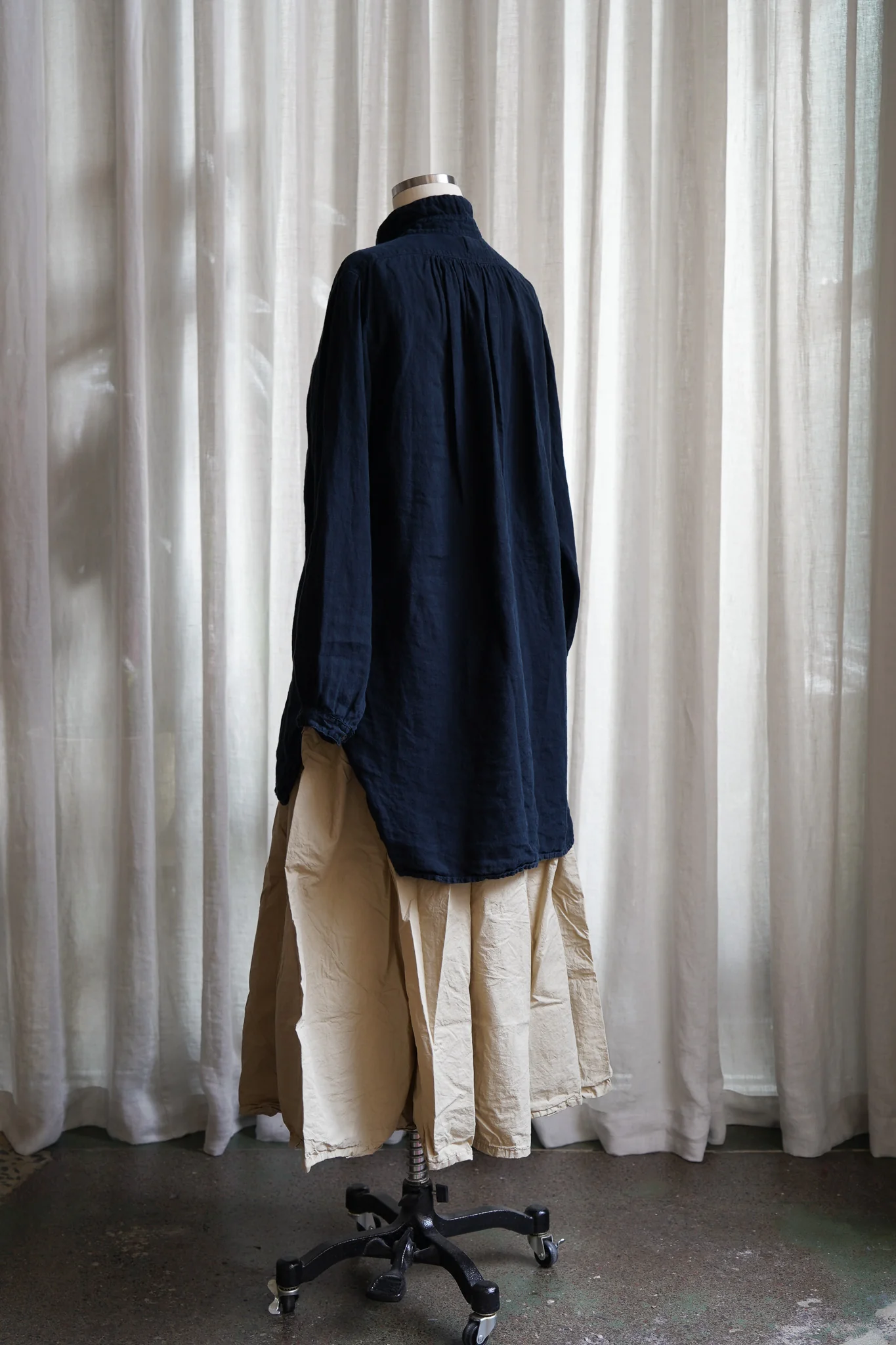 Metta - Francoise French Shirt - Light Linen - Image 4