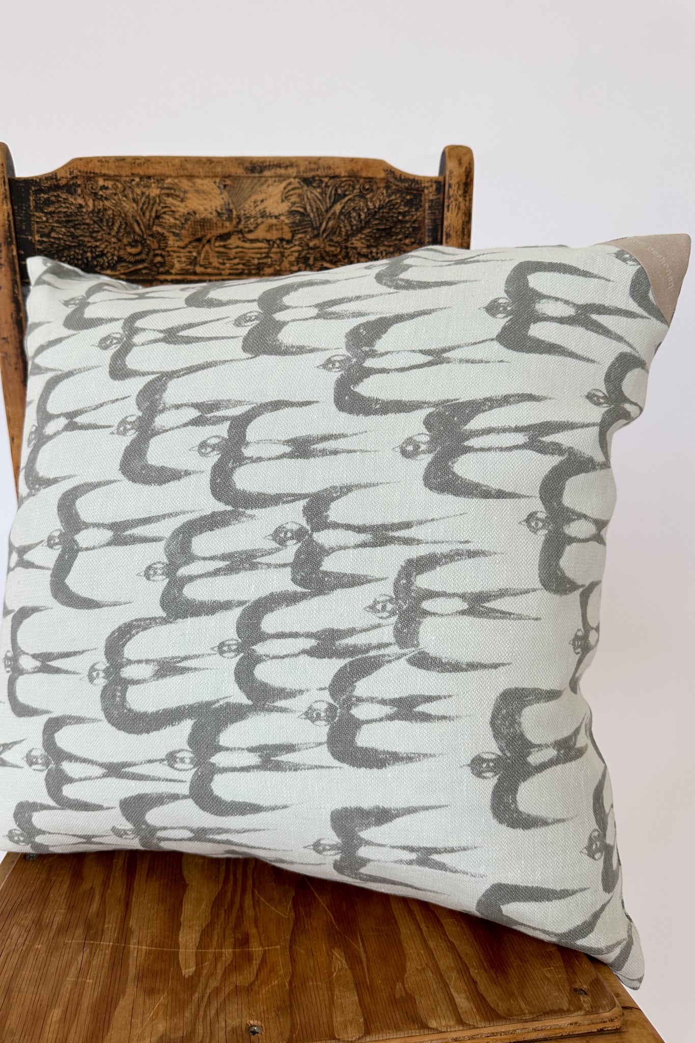 Minä Perhonen - Ravioli Cushion Hello Swallow - AAS7755K - Image 5