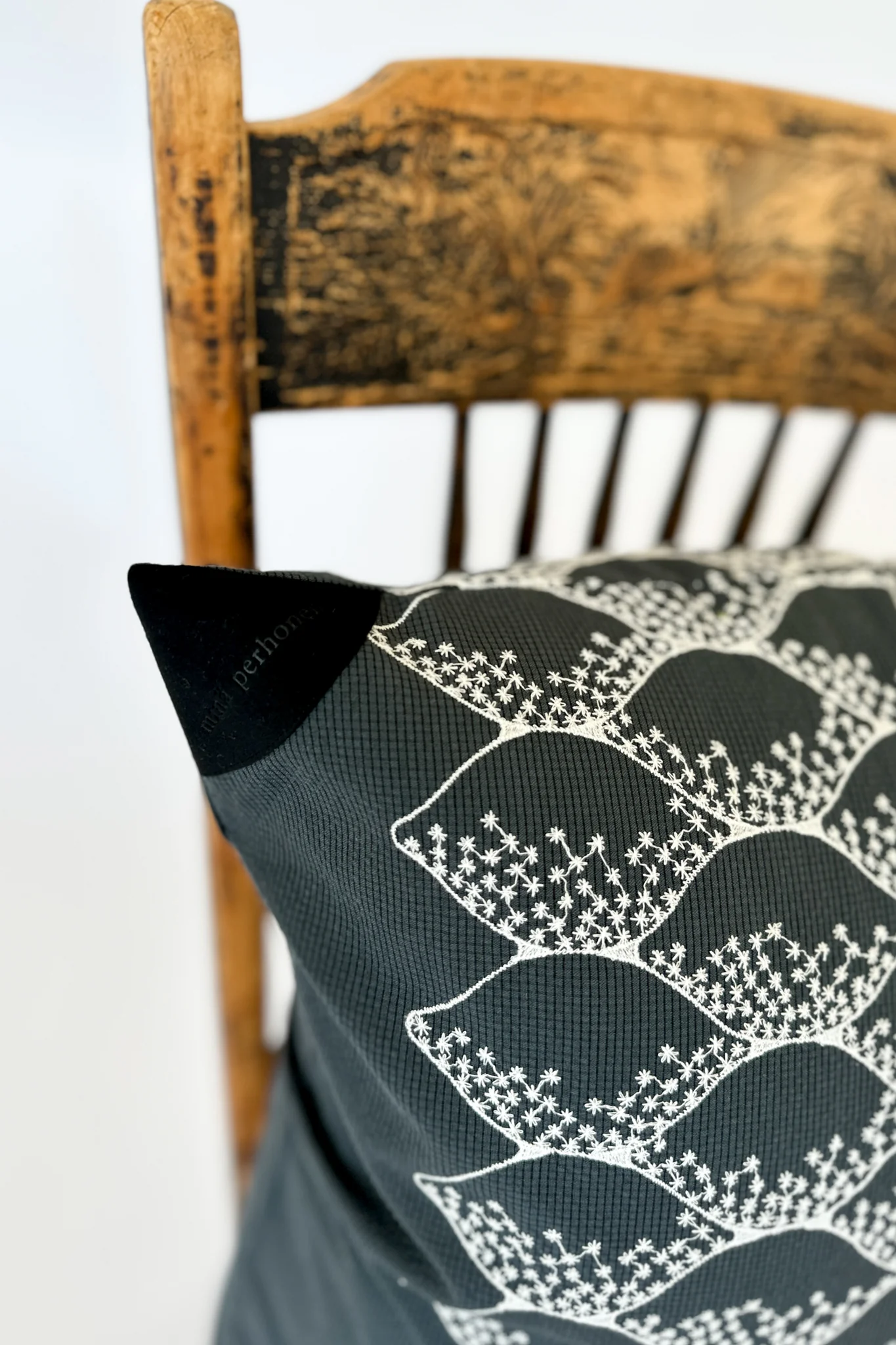 Minä Perhonen - Ravioli Cushion Sitruuna - AAS7758K - Image 4