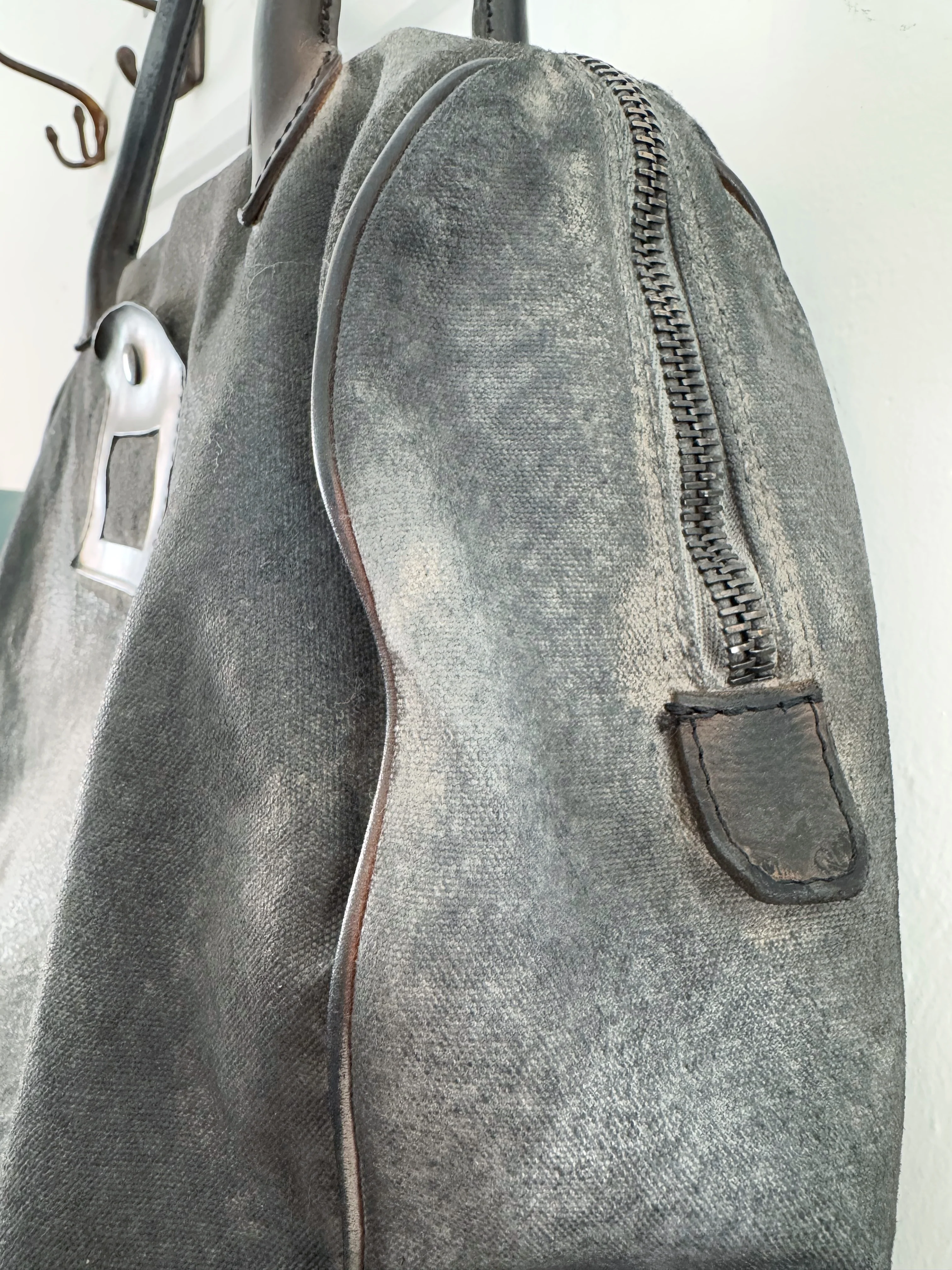 Numero 10 - Monzeglio Canvas/Leather Bag - Black - Image 4