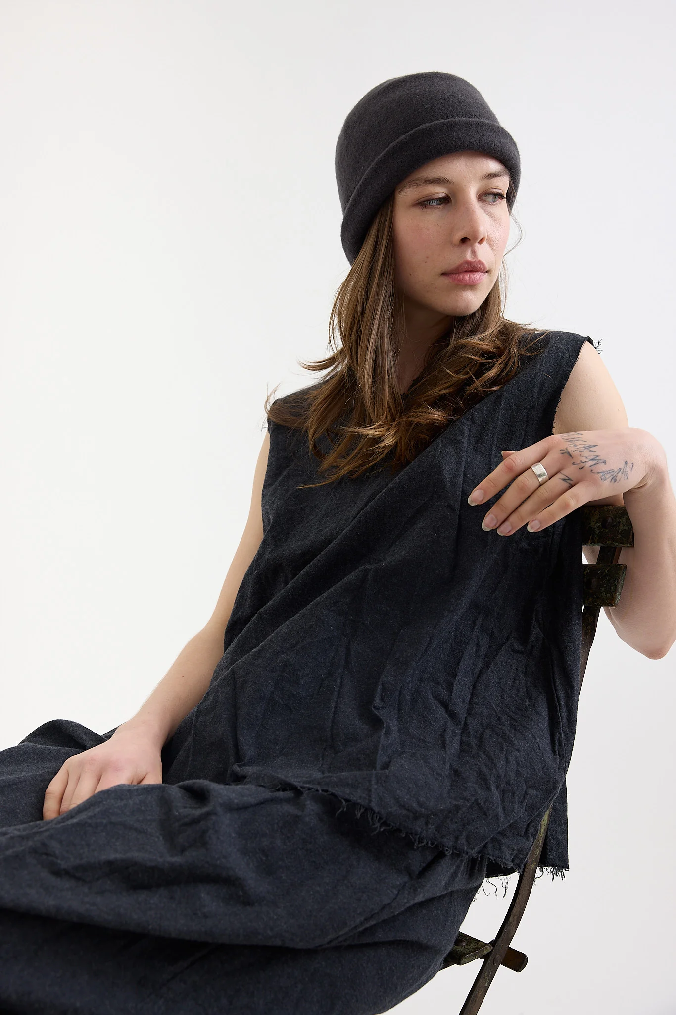 SCHA - 2-7 Medium ZZ Beanie - Dark Grey - Image 3