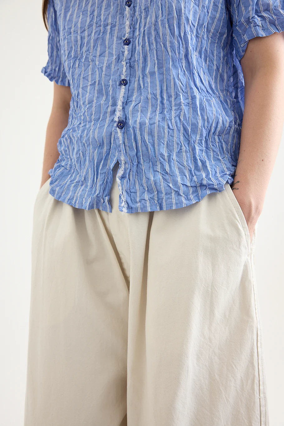 Pas De Calais - Blue Shirring Stripe Short Sleeve Blouse - Image 8