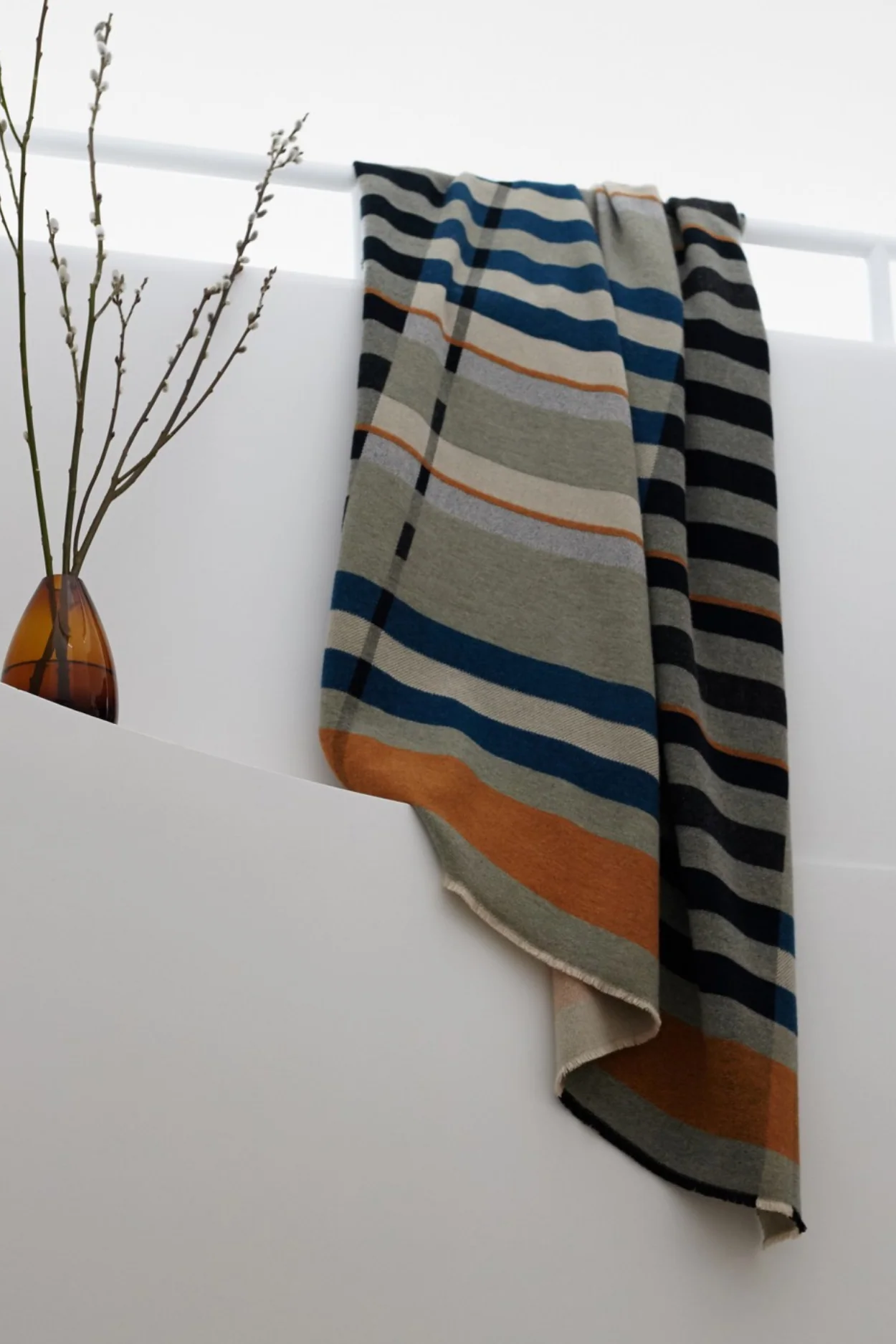 Wallace Sewell - Lambswool Stölzl Throw - Image 8